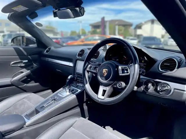 ポルシェ ７１８ボクスター 栃木県 2016(平28)年 2.8万km 黒 スポーツクロノパッケージ/20インチカレラSホイール/BOSEサウンド/ハーフレザーシート /ナビ/フルセグTV/バックカメラ/ETC/電動格納ミラー/カーボンエアロF/S/R/ウィング/2本出しテールパイプ/オートライト/ドライブレコーダー/パドルシフト