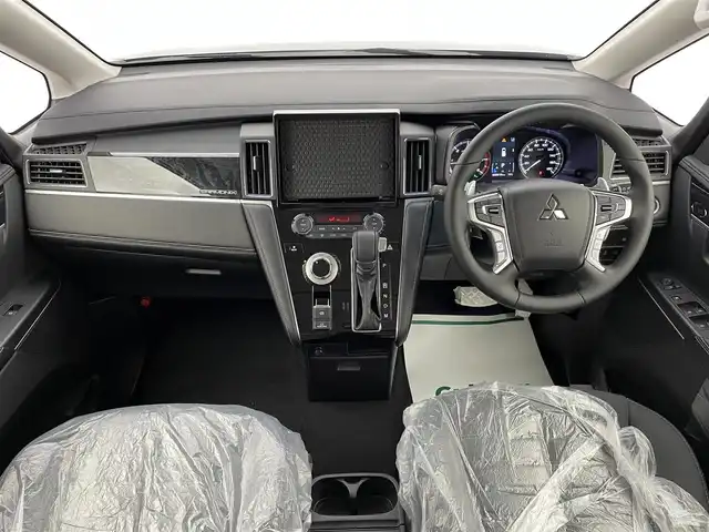 三菱 デリカＤ：５ シャモニー 宮城県 2025(令7)年 0.1千km グラファイトグレーメタリック/ブラックマイカ 登録済未使用車/オリジナルナビ取付パッケージ＋リアモニター取付パッケージ(25/300)　ステップレス　（7人）/登全周囲カメラ　/ハーフレザーシート/BSM /アダプティブクルーズコントロール /両側パワースライドドア /パワーバックドア /シートヒーター /衝突軽減ブレーキ　/車線逸脱抑制 /オートハイビーム /専用18AW