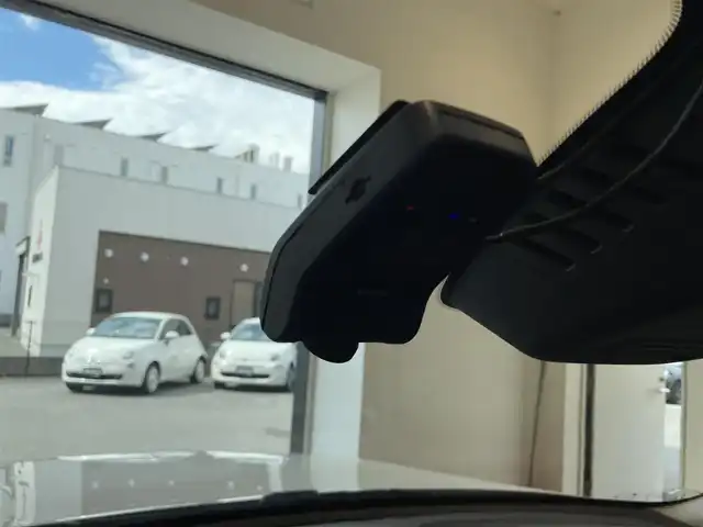 ボルボ ボルボ ＸＣ４０ 熊本県 2024(令6)年 0.4万km クリスタルホワイトP ワンオーナー/パノラマサンルーフ/ホワイトフルレザーシート/純正Googleナビ/AppleCarPlay/アンドロイドオート/ハーマンカードンサラウンドシステム/360°カメラ/コーナーセンサー