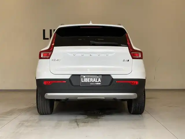 ボルボ ボルボ ＸＣ４０ 熊本県 2024(令6)年 0.4万km クリスタルホワイトP ワンオーナー/パノラマサンルーフ/ホワイトフルレザーシート/純正Googleナビ/AppleCarPlay/アンドロイドオート/ハーマンカードンサラウンドシステム/360°カメラ/コーナーセンサー