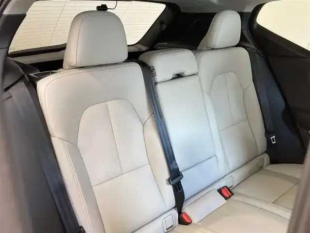 ボルボ ボルボ ＸＣ４０ 熊本県 2024(令6)年 0.4万km クリスタルホワイトP ワンオーナー/パノラマサンルーフ/ホワイトフルレザーシート/純正Googleナビ/AppleCarPlay/アンドロイドオート/ハーマンカードンサラウンドシステム/360°カメラ/コーナーセンサー