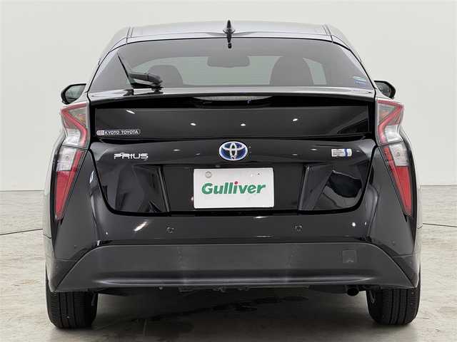 トヨタ プリウス Sセーフティプラス 福岡県 2018(平30)年 7.1万km アティチュードブラックマイカ モデリスタエアロ　/純正ナビ／フルセグＴＶ　/バックカメラ　/ビルトインＥＴＣ　/レーダークルコン　/コーナーセンサー　/衝突軽減ブレーキ　/レーンキープ　/ＰＫＳＢ　/パーキングアシスト　/純正１５インチＡＷ　/ＬＥＤ