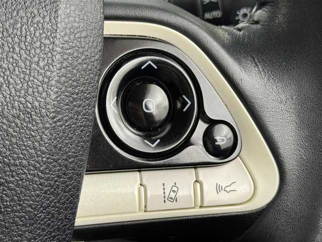 トヨタ プリウス Sセーフティプラス 福岡県 2018(平30)年 7.1万km アティチュードブラックマイカ モデリスタエアロ　/純正ナビ／フルセグＴＶ　/バックカメラ　/ビルトインＥＴＣ　/レーダークルコン　/コーナーセンサー　/衝突軽減ブレーキ　/レーンキープ　/ＰＫＳＢ　/パーキングアシスト　/純正１５インチＡＷ　/ＬＥＤ