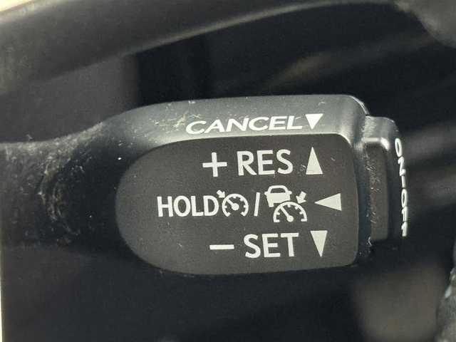 トヨタ プリウス Sセーフティプラス 福岡県 2018(平30)年 7.1万km アティチュードブラックマイカ モデリスタエアロ　/純正ナビ／フルセグＴＶ　/バックカメラ　/ビルトインＥＴＣ　/レーダークルコン　/コーナーセンサー　/衝突軽減ブレーキ　/レーンキープ　/ＰＫＳＢ　/パーキングアシスト　/純正１５インチＡＷ　/ＬＥＤ