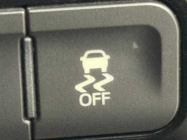 トヨタ プリウス Sセーフティプラス 福岡県 2018(平30)年 7.1万km アティチュードブラックマイカ モデリスタエアロ　/純正ナビ／フルセグＴＶ　/バックカメラ　/ビルトインＥＴＣ　/レーダークルコン　/コーナーセンサー　/衝突軽減ブレーキ　/レーンキープ　/ＰＫＳＢ　/パーキングアシスト　/純正１５インチＡＷ　/ＬＥＤ