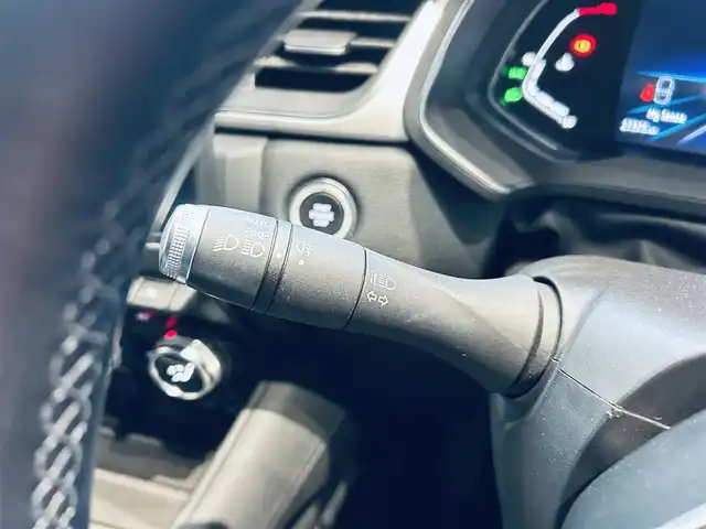 ルノー ルノー キャプチャー インテンス 大阪府 2022(令4)年 2.8万km パール 純正ディスプレイオーディオ/applecarplay/360°カメラ/ACC/純正18インチAW/LEDヘッドライト/ブラインドスポット/クリアランスソナー/ハーフレザー/シートヒーター/ステアリングヒーター/ルーフレール/パドルシフト/ETC/ドラレコ