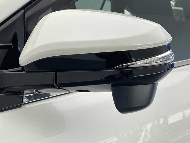 トヨタ ハリアー ハイブリッド プレミアム 長野県 2015(平27)年 3.8万km ホワイトパールクリスタルシャイン 4WD/サンルーフ/9インチ社外SDナビ（WVGA-EX900)/(ラジオ/フルセグTV/BT/DVD/SD/AUX)/バックカメラ/トヨタセーフティセンス/・クルーズコントロール/・レーンキープアシスト/・衝突被害軽減システム/盗難防止装置/電動リアゲート/社外デジタルインミラー/全方位ドライブレコーダー/ハーフレザーシート（合皮）/D席パワーシート/ステアリングスイッチ/純正ドアバイザー/18インチ純正アルミホイール/LEDヘッドライト/オートマチックハイビーム/フォグランプ/プッシュスタート/スマートキー/スペアキー/保証書/取扱説明書