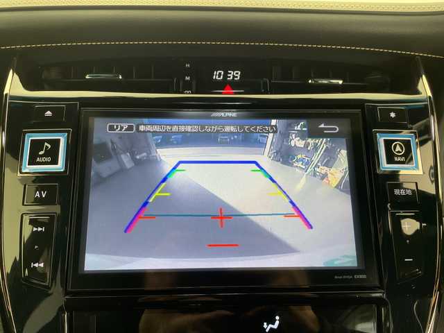 トヨタ ハリアー ハイブリッド プレミアム 長野県 2015(平27)年 3.8万km ホワイトパールクリスタルシャイン 4WD/サンルーフ/9インチ社外SDナビ（WVGA-EX900)/(ラジオ/フルセグTV/BT/DVD/SD/AUX)/バックカメラ/トヨタセーフティセンス/・クルーズコントロール/・レーンキープアシスト/・衝突被害軽減システム/盗難防止装置/電動リアゲート/社外デジタルインミラー/全方位ドライブレコーダー/ハーフレザーシート（合皮）/D席パワーシート/ステアリングスイッチ/純正ドアバイザー/18インチ純正アルミホイール/LEDヘッドライト/オートマチックハイビーム/フォグランプ/プッシュスタート/スマートキー/スペアキー/保証書/取扱説明書