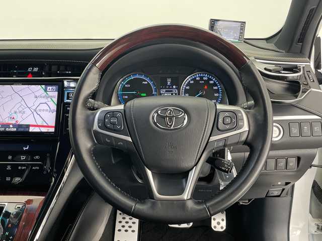 トヨタ ハリアー ハイブリッド プレミアム 長野県 2015(平27)年 3.8万km ホワイトパールクリスタルシャイン 4WD/サンルーフ/9インチ社外SDナビ（WVGA-EX900)/(ラジオ/フルセグTV/BT/DVD/SD/AUX)/バックカメラ/トヨタセーフティセンス/・クルーズコントロール/・レーンキープアシスト/・衝突被害軽減システム/盗難防止装置/電動リアゲート/社外デジタルインミラー/全方位ドライブレコーダー/ハーフレザーシート（合皮）/D席パワーシート/ステアリングスイッチ/純正ドアバイザー/18インチ純正アルミホイール/LEDヘッドライト/オートマチックハイビーム/フォグランプ/プッシュスタート/スマートキー/スペアキー/保証書/取扱説明書