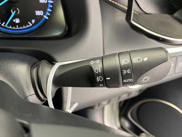 トヨタ ハリアー ハイブリッド プレミアム 長野県 2015(平27)年 3.8万km ホワイトパールクリスタルシャイン 4WD/サンルーフ/9インチ社外SDナビ（WVGA-EX900)/(ラジオ/フルセグTV/BT/DVD/SD/AUX)/バックカメラ/トヨタセーフティセンス/・クルーズコントロール/・レーンキープアシスト/・衝突被害軽減システム/盗難防止装置/電動リアゲート/社外デジタルインミラー/全方位ドライブレコーダー/ハーフレザーシート（合皮）/D席パワーシート/ステアリングスイッチ/純正ドアバイザー/18インチ純正アルミホイール/LEDヘッドライト/オートマチックハイビーム/フォグランプ/プッシュスタート/スマートキー/スペアキー/保証書/取扱説明書