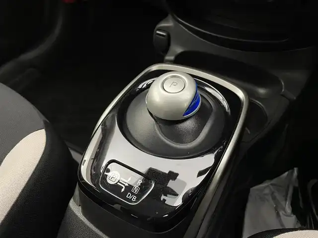 日産 ノート e－パワー X Vセレクション 宮城県 2020(令2)年 4.7万km ブリリアントホワイトパール 純正SDナビ/・BT接続/USB入力/・iPod/AM/FM/アラウンドビューモニター/・駐車ガイド/デジタルインナーミラー/前後ドライブレコーダー/日産E-POWER/安全装備/・レーンキープアシスト/・ふらつき防止/純正15インチAW/ドライブモード/・SPORT/・ECO/・NORMAL/プッシュスタート/禁煙車