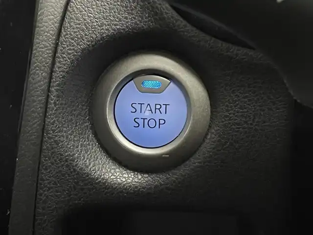 日産 ノート e－パワー X Vセレクション 宮城県 2020(令2)年 4.7万km ブリリアントホワイトパール 純正SDナビ/・BT接続/USB入力/・iPod/AM/FM/アラウンドビューモニター/・駐車ガイド/デジタルインナーミラー/前後ドライブレコーダー/日産E-POWER/安全装備/・レーンキープアシスト/・ふらつき防止/純正15インチAW/ドライブモード/・SPORT/・ECO/・NORMAL/プッシュスタート/禁煙車