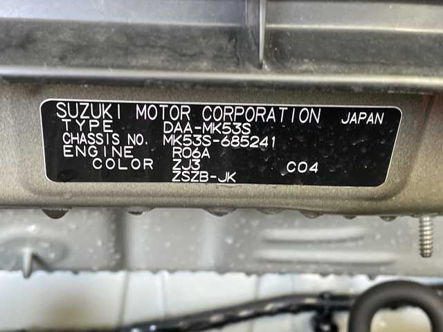 スズキ スペーシア ギア HYBRID XZ 岐阜県 2020(令2)年 2.7万km ブルーイッシュブラックパール3 社外SDナビ（CN-RE06WD)/フルセグ/BT/DVD/USB/全方位モニター/ビルトインETC/社外ドライブレコーダー/スズキセーフティサポート/デュアルカメラブレーキサポート/車線逸脱警報機能/誤発進抑制機能/先行車発進お知らせ機能/ヘッドアップディスプレイ/前席シートヒーター/アイドリングストップ/LEDオートライト/フォグランプ/両側パワースライドドア/サンシェード/シートバックテーブル/ルーフレール/純正フロアマット/サイドバイザー