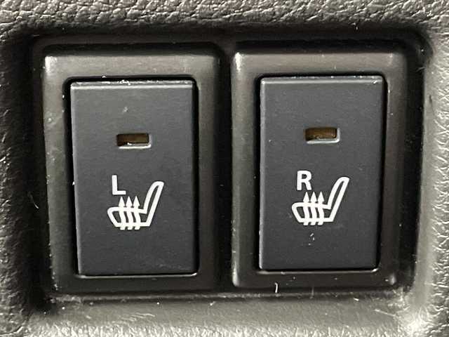 スズキ スペーシア ギア HYBRID XZ 岐阜県 2020(令2)年 2.7万km ブルーイッシュブラックパール3 社外SDナビ（CN-RE06WD)/フルセグ/BT/DVD/USB/全方位モニター/ビルトインETC/社外ドライブレコーダー/スズキセーフティサポート/デュアルカメラブレーキサポート/車線逸脱警報機能/誤発進抑制機能/先行車発進お知らせ機能/ヘッドアップディスプレイ/前席シートヒーター/アイドリングストップ/LEDオートライト/フォグランプ/両側パワースライドドア/サンシェード/シートバックテーブル/ルーフレール/純正フロアマット/サイドバイザー