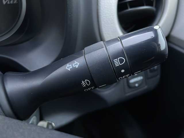 トヨタ ヴィッツ F 道東・釧路十勝 2014(平26)年 9万km ホワイトパールクリスタルシャイン オーディオ/寒冷地仕様/社外14インチAW/純正フロアマット/フォグランプ/ABS