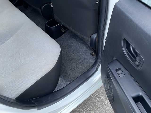 トヨタ ヴィッツ F 道東・釧路十勝 2014(平26)年 9万km ホワイトパールクリスタルシャイン オーディオ/寒冷地仕様/社外14インチAW/純正フロアマット/フォグランプ/ABS