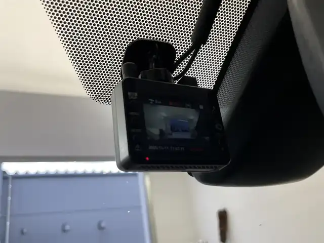 トヨタ プリウス S ツーリングセレ ブラックED 滋賀県 2021(令3)年 2.2万km プレシャスブラックパール 純正9インチナビ/【Bluetooth/USB/Miracast/フルセグTV】/バックカメラ/合皮シート/レーダークルーズコントロール/クリアランスソナー/レーンディパーチャーアラート/プリクラッシュセーフティ/LEDヘッドライト/オートマチックハイビーム/前後ドライブレコーダー/デジタルインナーミラー/ビルトインETC/D/Nシートヒーター/プッシュスタート/スマートキー/ステアリングリモコン/純正フロアマット