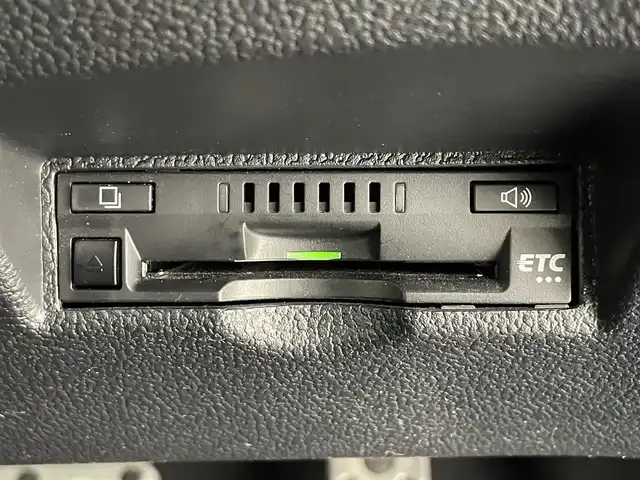 トヨタ プリウス S ツーリングセレ ブラックED 滋賀県 2021(令3)年 2.2万km プレシャスブラックパール 純正9インチナビ/【Bluetooth/USB/Miracast/フルセグTV】/バックカメラ/合皮シート/レーダークルーズコントロール/クリアランスソナー/レーンディパーチャーアラート/プリクラッシュセーフティ/LEDヘッドライト/オートマチックハイビーム/前後ドライブレコーダー/デジタルインナーミラー/ビルトインETC/D/Nシートヒーター/プッシュスタート/スマートキー/ステアリングリモコン/純正フロアマット