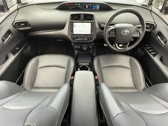 トヨタ プリウス S ツーリングセレ ブラックED 滋賀県 2021(令3)年 2.2万km プレシャスブラックパール 純正9インチナビ/【Bluetooth/USB/Miracast/フルセグTV】/バックカメラ/合皮シート/レーダークルーズコントロール/クリアランスソナー/レーンディパーチャーアラート/プリクラッシュセーフティ/LEDヘッドライト/オートマチックハイビーム/前後ドライブレコーダー/デジタルインナーミラー/ビルトインETC/D/Nシートヒーター/プッシュスタート/スマートキー/ステアリングリモコン/純正フロアマット