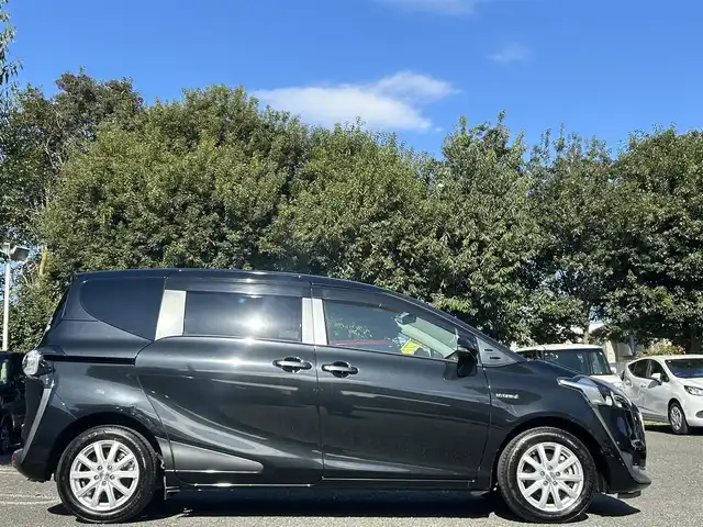 トヨタ シエンタ ハイブリッド X 東京都 2015(平27)年 4.7万km ブラックマイカ ワンオーナー/・ディーラー点検記録簿（H28～R6）/純正SDナビ/ワンセグTV/バックカメラ/スマートエントリー/プッシュスタート/取扱説明書/保証書/スペアキー1本/純正ホイール+スタッドレスタイヤ積込