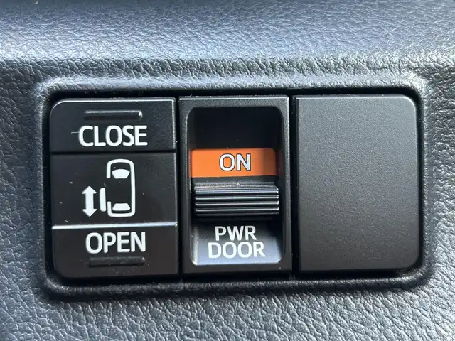 トヨタ シエンタ ハイブリッド X 東京都 2015(平27)年 4.7万km ブラックマイカ ワンオーナー/・ディーラー点検記録簿（H28～R6）/純正SDナビ/ワンセグTV/バックカメラ/スマートエントリー/プッシュスタート/取扱説明書/保証書/スペアキー1本/純正ホイール+スタッドレスタイヤ積込