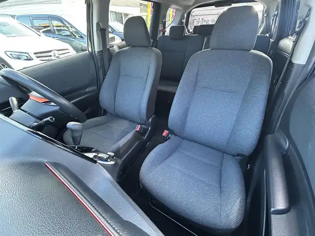 トヨタ シエンタ ハイブリッド X 東京都 2015(平27)年 4.7万km ブラックマイカ ワンオーナー/・ディーラー点検記録簿（H28～R6）/純正SDナビ/ワンセグTV/バックカメラ/スマートエントリー/プッシュスタート/取扱説明書/保証書/スペアキー1本/純正ホイール+スタッドレスタイヤ積込