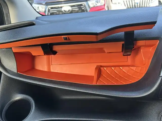 トヨタ シエンタ ハイブリッド X 東京都 2015(平27)年 4.7万km ブラックマイカ ワンオーナー/・ディーラー点検記録簿（H28～R6）/純正SDナビ/ワンセグTV/バックカメラ/スマートエントリー/プッシュスタート/取扱説明書/保証書/スペアキー1本/純正ホイール+スタッドレスタイヤ積込