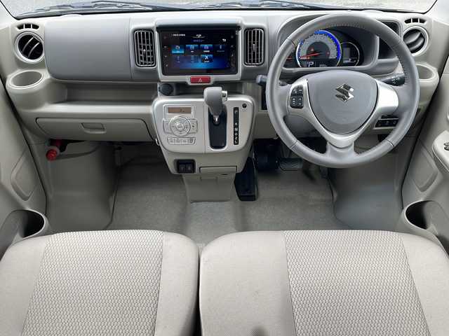 スズキ エブリィ ワゴン PZターボ スペシャル 道東・釧路十勝 2024(令6)年 0.4万km シルキーシルバーメタリック ・４WD/・純正ディスプレイオーディオ/（ラジオ・USB・ BT）/・バックカメラ/・両側パワースライドドア/・スマートキー/・プッシュスタート/・ステアリングスイッチ/・デュアルブレーキサポート/・アイドリングストップ/・コーナーセンサー/・フォグライト/・白線逸脱防止機能/・衝突被害軽減ブレーキ/・横滑り防止装置/・リアヒーター/・オートステップ/・運転席シートヒーター/・純正14インチアルミホイール/・保証書