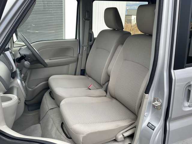 スズキ エブリィ ワゴン PZターボ スペシャル 道東・釧路十勝 2024(令6)年 0.4万km シルキーシルバーメタリック ・４WD/・純正ディスプレイオーディオ/（ラジオ・USB・ BT）/・バックカメラ/・両側パワースライドドア/・スマートキー/・プッシュスタート/・ステアリングスイッチ/・デュアルブレーキサポート/・アイドリングストップ/・コーナーセンサー/・フォグライト/・白線逸脱防止機能/・衝突被害軽減ブレーキ/・横滑り防止装置/・リアヒーター/・オートステップ/・運転席シートヒーター/・純正14インチアルミホイール/・保証書