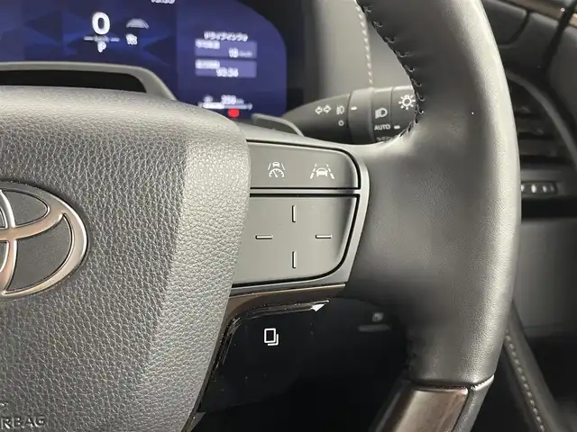 トヨタ アルファードハイブリット Z 福岡県 2024(令6)年 0.7万km ブラック 左右独立ムーンルーフ　/モデリスタエアロ／マフラー　/純正１４型ＤＡナビ／フルセグTV　/全方位カメラ　/ワイヤレス充電　/デジタルルームミラー　/ビルトインETC２．０　/ユニバーサルステップ　/トヨタセーフティセンス　/レーダークルーズコントロール　/コーナーセンサー　/衝突軽減ブレーキ　/レーンキープ　/ブラインドスポットモニター　/アクセル踏み間違い防止　/チームメイトアドバンストパーク　/両側電動スライドドア　/パワーバックドア　/シートベンチレーション／ヒーター　/ステアリングヒーター　/３眼ＬＥＤヘッドライト　/純正１８インチアルミホイール