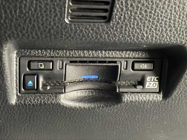 トヨタ ノア ハイブリッド S－Z 栃木県 2023(令5)年 2.9万km メタルストリームM 純正ナビ/（BT/フルセグ/ミラーリング/CD/DVD/AM/FM)/フリップダウンモニター/インテリジェントルームミラー　/ブラインドスポットモニター/衝突軽減システム　/レーダークルーズコントロール/パーキングサポートセンサー/車線逸脱抑制機能/両側パワースライドドア/電動リアゲート/ETC2.0/ドライブレコーダー/シートヒーター/ステアリングヒーター/純正アルミホイール/プッシュスタート/スマートキー