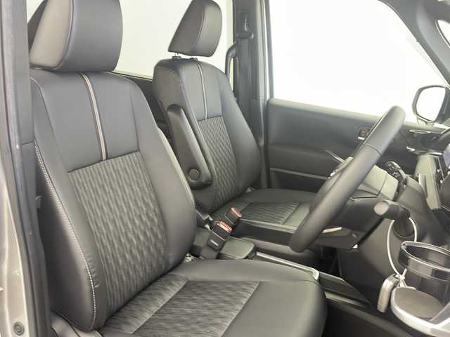 トヨタ ノア ハイブリッド S－Z 栃木県 2023(令5)年 2.9万km メタルストリームM 純正ナビ/（BT/フルセグ/ミラーリング/CD/DVD/AM/FM)/フリップダウンモニター/インテリジェントルームミラー　/ブラインドスポットモニター/衝突軽減システム　/レーダークルーズコントロール/パーキングサポートセンサー/車線逸脱抑制機能/両側パワースライドドア/電動リアゲート/ETC2.0/ドライブレコーダー/シートヒーター/ステアリングヒーター/純正アルミホイール/プッシュスタート/スマートキー