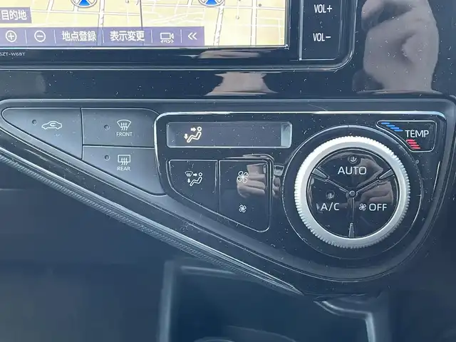 トヨタ アクア S スタイルブラック 群馬県 2018(平30)年 1.5万km シルバーM ワンオーナー/純正ナビ(NSZT-W68T)/CD・DVD・SD/Bluetooth・フルセグ/バックカメラ/ビルトインETC/ドライブレコーダー/ステアリングリモコン/衝突被害軽減ブレーキ/レーンキープアシスト/横滑り防止装置/アイドリングストップ/純正アルミホイール