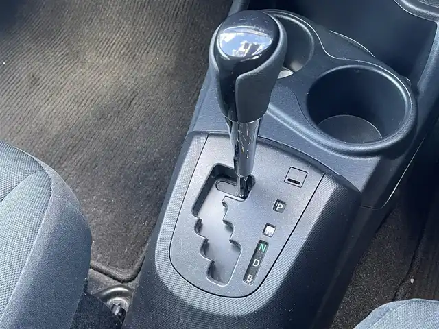 トヨタ アクア S スタイルブラック 群馬県 2018(平30)年 1.5万km シルバーM ワンオーナー/純正ナビ(NSZT-W68T)/CD・DVD・SD/Bluetooth・フルセグ/バックカメラ/ビルトインETC/ドライブレコーダー/ステアリングリモコン/衝突被害軽減ブレーキ/レーンキープアシスト/横滑り防止装置/アイドリングストップ/純正アルミホイール