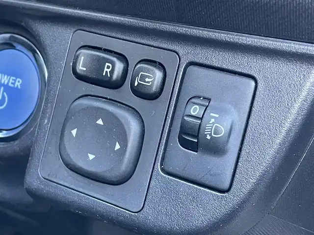 トヨタ アクア S スタイルブラック 群馬県 2018(平30)年 1.5万km シルバーM ワンオーナー/純正ナビ(NSZT-W68T)/CD・DVD・SD/Bluetooth・フルセグ/バックカメラ/ビルトインETC/ドライブレコーダー/ステアリングリモコン/衝突被害軽減ブレーキ/レーンキープアシスト/横滑り防止装置/アイドリングストップ/純正アルミホイール