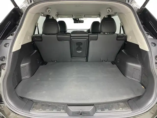 日産 エクストレイル 20X エクストリーマーX 岡山県 2017(平29)年 6.9万km チタニウムカーキ 純正9インチナビ/【Bluetooth/フルセグTV/CD/DVD/USB/Blu-ray】/型番:MM517D-L/アラウンドビューモニター　/デジタルインナーミラー　/プロパイロット　/衝突軽減ブレーキ　/ETC/全席シートヒーター/電動リアゲート　/ブラインドスポットモニター/純正ドライブレコーダー（前）　/LEDヘッドライト/オートブレーキホールド/オートハイビーム/オートライト