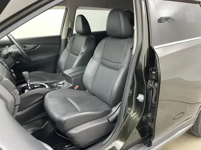 日産 エクストレイル 20X エクストリーマーX 岡山県 2017(平29)年 6.9万km チタニウムカーキ 純正9インチナビ/【Bluetooth/フルセグTV/CD/DVD/USB/Blu-ray】/型番:MM517D-L/アラウンドビューモニター　/デジタルインナーミラー　/プロパイロット　/衝突軽減ブレーキ　/ETC/全席シートヒーター/電動リアゲート　/ブラインドスポットモニター/純正ドライブレコーダー（前）　/LEDヘッドライト/オートブレーキホールド/オートハイビーム/オートライト