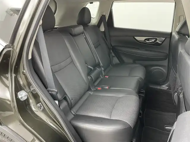 日産 エクストレイル 20X エクストリーマーX 岡山県 2017(平29)年 6.9万km チタニウムカーキ 純正9インチナビ/【Bluetooth/フルセグTV/CD/DVD/USB/Blu-ray】/型番:MM517D-L/アラウンドビューモニター　/デジタルインナーミラー　/プロパイロット　/衝突軽減ブレーキ　/ETC/全席シートヒーター/電動リアゲート　/ブラインドスポットモニター/純正ドライブレコーダー（前）　/LEDヘッドライト/オートブレーキホールド/オートハイビーム/オートライト