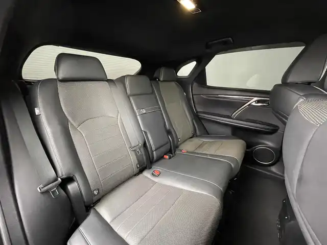 レクサス ＲＸ 450h Fスポーツ 道央・札幌 2020(令2)年 6.4万km グラファイトブラックガラスフレーク ・衝突軽減/・横滑り防止機能/・全方位カメラ/・メーカーナビ/・フルセグTV＆ＣＤ＆ＤＶＤ＆BT/・シートヒーター＆ベンチレーション/・パワーシート/・ヘッドアップディスプレイ/・ステアリングヒーター/・パワーバックドア/・オートハイビーム/・ブラインドスポットモニター/・オートライト/・オートエアコン/・ＥＴＣ２．０/・純正２０インチアルミホイール/・純正フロアマット/・３眼ＬＥＤヘッドライト/・ＬＥＤフォグランプ/・パドルシフト/・純正ドライブレコーダー/・スマートキー＆プッシュスタート