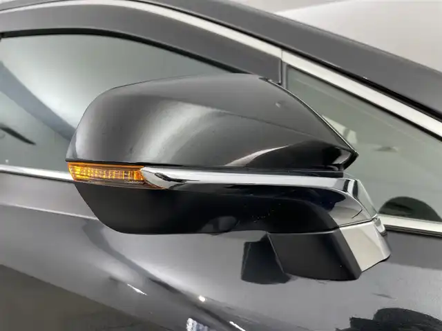 レクサス ＲＸ 450h Fスポーツ 道央・札幌 2020(令2)年 6.4万km グラファイトブラックガラスフレーク ・衝突軽減/・横滑り防止機能/・全方位カメラ/・メーカーナビ/・フルセグTV＆ＣＤ＆ＤＶＤ＆BT/・シートヒーター＆ベンチレーション/・パワーシート/・ヘッドアップディスプレイ/・ステアリングヒーター/・パワーバックドア/・オートハイビーム/・ブラインドスポットモニター/・オートライト/・オートエアコン/・ＥＴＣ２．０/・純正２０インチアルミホイール/・純正フロアマット/・３眼ＬＥＤヘッドライト/・ＬＥＤフォグランプ/・パドルシフト/・純正ドライブレコーダー/・スマートキー＆プッシュスタート