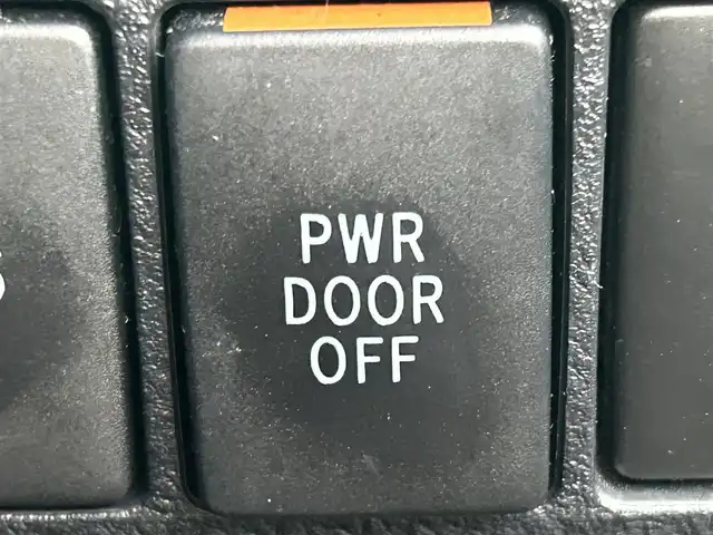 トヨタ ヴェルファイア Z Gエディション 岡山県 2019(平31)年 11.1万km ホワイトパールクリスタルシャイン 登録時走行距離110210km/ワンオーナー/純正8インチナビ/（SD/CD/DVD/Bluetooth）/純正フリップダウンモニター/トヨタセーフティーセンス/・プリクラッシュセーフティ/・レーントレーシングアシスト/・レーダークルーズコントロール/・レーンディパーチャーアラート/・オートマチックハイビーム/・ロードサインアシスト/モデリスタエアロ/ブラインドスポットモニター/パワーシート/エアーシート/シートヒーター/オートブレーキホールド/両側パワースライドドア/純正18インチホイール/ステアリングヒーター/ステアリングスイッチ/プッシュスタート/スマートキー