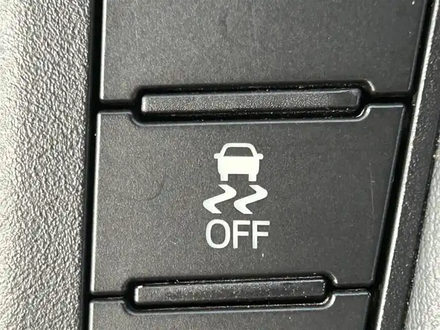 トヨタ ヴェルファイア Z Gエディション 岡山県 2019(平31)年 11.1万km ホワイトパールクリスタルシャイン 登録時走行距離110210km/ワンオーナー/純正8インチナビ/（SD/CD/DVD/Bluetooth）/純正フリップダウンモニター/トヨタセーフティーセンス/・プリクラッシュセーフティ/・レーントレーシングアシスト/・レーダークルーズコントロール/・レーンディパーチャーアラート/・オートマチックハイビーム/・ロードサインアシスト/モデリスタエアロ/ブラインドスポットモニター/パワーシート/エアーシート/シートヒーター/オートブレーキホールド/両側パワースライドドア/純正18インチホイール/ステアリングヒーター/ステアリングスイッチ/プッシュスタート/スマートキー