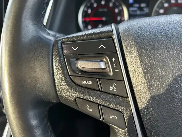 トヨタ ヴェルファイア Z Gエディション 岡山県 2019(平31)年 11.1万km ホワイトパールクリスタルシャイン 登録時走行距離110210km/ワンオーナー/純正8インチナビ/（SD/CD/DVD/Bluetooth）/純正フリップダウンモニター/トヨタセーフティーセンス/・プリクラッシュセーフティ/・レーントレーシングアシスト/・レーダークルーズコントロール/・レーンディパーチャーアラート/・オートマチックハイビーム/・ロードサインアシスト/モデリスタエアロ/ブラインドスポットモニター/パワーシート/エアーシート/シートヒーター/オートブレーキホールド/両側パワースライドドア/純正18インチホイール/ステアリングヒーター/ステアリングスイッチ/プッシュスタート/スマートキー