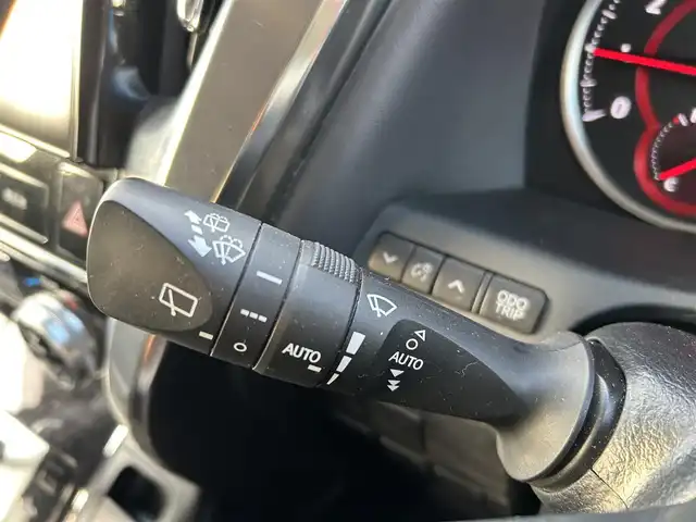 トヨタ ヴェルファイア Z Gエディション 岡山県 2019(平31)年 11.1万km ホワイトパールクリスタルシャイン 登録時走行距離110210km/ワンオーナー/純正8インチナビ/（SD/CD/DVD/Bluetooth）/純正フリップダウンモニター/トヨタセーフティーセンス/・プリクラッシュセーフティ/・レーントレーシングアシスト/・レーダークルーズコントロール/・レーンディパーチャーアラート/・オートマチックハイビーム/・ロードサインアシスト/モデリスタエアロ/ブラインドスポットモニター/パワーシート/エアーシート/シートヒーター/オートブレーキホールド/両側パワースライドドア/純正18インチホイール/ステアリングヒーター/ステアリングスイッチ/プッシュスタート/スマートキー