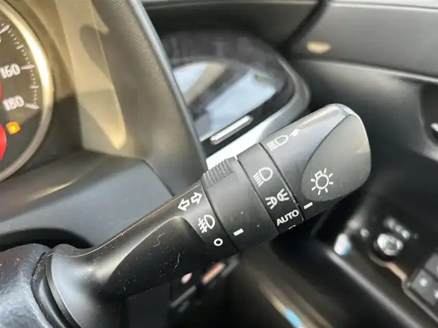 トヨタ ヴェルファイア Z Gエディション 岡山県 2019(平31)年 11.1万km ホワイトパールクリスタルシャイン 登録時走行距離110210km/ワンオーナー/純正8インチナビ/（SD/CD/DVD/Bluetooth）/純正フリップダウンモニター/トヨタセーフティーセンス/・プリクラッシュセーフティ/・レーントレーシングアシスト/・レーダークルーズコントロール/・レーンディパーチャーアラート/・オートマチックハイビーム/・ロードサインアシスト/モデリスタエアロ/ブラインドスポットモニター/パワーシート/エアーシート/シートヒーター/オートブレーキホールド/両側パワースライドドア/純正18インチホイール/ステアリングヒーター/ステアリングスイッチ/プッシュスタート/スマートキー