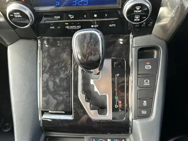 トヨタ ヴェルファイア Z Gエディション 岡山県 2019(平31)年 11.1万km ホワイトパールクリスタルシャイン 登録時走行距離110210km/ワンオーナー/純正8インチナビ/（SD/CD/DVD/Bluetooth）/純正フリップダウンモニター/トヨタセーフティーセンス/・プリクラッシュセーフティ/・レーントレーシングアシスト/・レーダークルーズコントロール/・レーンディパーチャーアラート/・オートマチックハイビーム/・ロードサインアシスト/モデリスタエアロ/ブラインドスポットモニター/パワーシート/エアーシート/シートヒーター/オートブレーキホールド/両側パワースライドドア/純正18インチホイール/ステアリングヒーター/ステアリングスイッチ/プッシュスタート/スマートキー