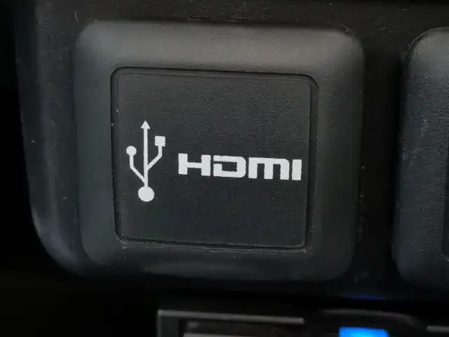 ホンダ Ｎ ＯＮＥ プレミアム Lパッケージ 茨城県 2013(平25)年 4.2万km プレミアムブルームーンパール 純正ナビ/【AM・FM・CD・USB・HDMI】/ETC/前後ドラレコ/アイドリングストップ/オートライト/Fフォグ/キセノンライト/横滑り防止装置/純正フロアマット/純正アルミホイール/電格ミラー/ウインカーミラー/ドアバイザー