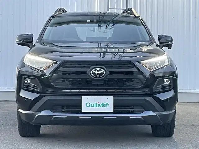 トヨタ ＲＡＶ４ アドベンチャー オフロードPKG 徳島県 2022(令4)年 1.4万km アティチュードブラックマイカ 純正9型ディスプレイオーディオ/Bluetooth/USB/バックカメラ/プリクラッシュセーフティ/レーダークルーズコントロール/レーンキープアシスト/ブラインドスポットモニター/オートハイビーム/ハーフレザーシート/シートヒーター&エアシート/D席メモリパワーシート/ステアリングヒーター/ETC/前後ドライブレコーダー/クリアランスソナー /LEDオートヘッドライト/フォグランプ/純正18インチAW/革巻きステアリング/ステアリングスイッチ/純正フロアマット/保証書/取扱説明書