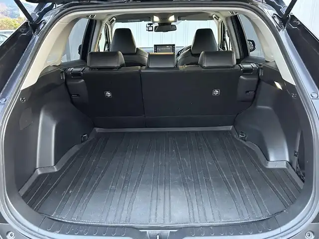 トヨタ ＲＡＶ４ アドベンチャー オフロードPKG 徳島県 2022(令4)年 1.4万km アティチュードブラックマイカ 純正9型ディスプレイオーディオ/Bluetooth/USB/バックカメラ/プリクラッシュセーフティ/レーダークルーズコントロール/レーンキープアシスト/ブラインドスポットモニター/オートハイビーム/ハーフレザーシート/シートヒーター&エアシート/D席メモリパワーシート/ステアリングヒーター/ETC/前後ドライブレコーダー/クリアランスソナー /LEDオートヘッドライト/フォグランプ/純正18インチAW/革巻きステアリング/ステアリングスイッチ/純正フロアマット/保証書/取扱説明書