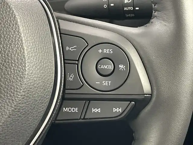 トヨタ ＲＡＶ４ アドベンチャー オフロードPKG 愛知県 2022(令4)年 1.4万km アティチュードブラックマイカ 禁煙車/純正9型ディスプレイオーディオ/（Bluetooth/USB/AM/FM/USB)/バックカメラ/トヨタセーフティセンス/・プリクラッシュセーフティ/・レーダークルーズコントロール/・レーンキープアシスト/・オートハイビーム/ブラインドスポットモニター/クリアランスソナー/ETC/前後ドライブレコーダー/ハーフレザーシート/シートヒーター&エアシート/D席メモリパワーシート/ステアリングヒーター/LEDオートヘッドライト/フロントフォグランプ/純正18インチAW/革巻きステアリング/ステアリングスイッチ/純正フロアマット/スマートキー/プッシュスタート